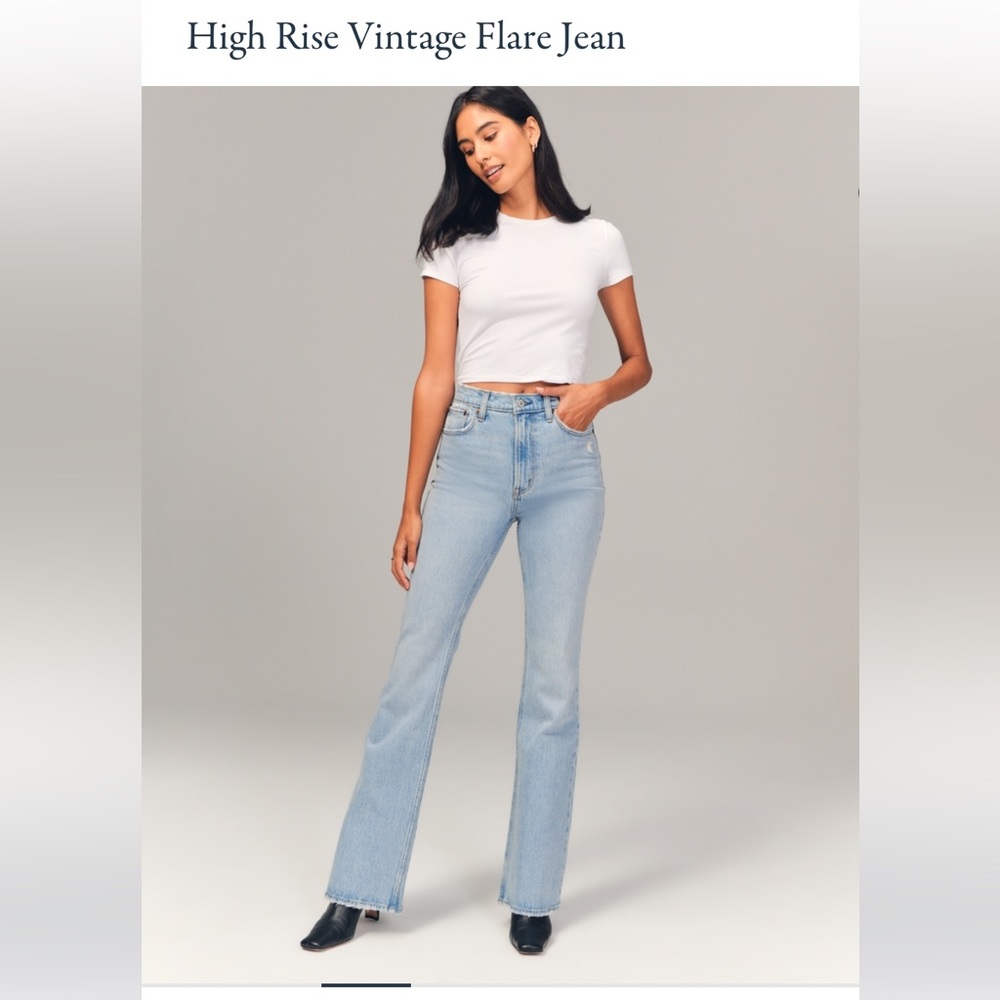 • Abercrombie & Fitch • Vintage Flair • 29L